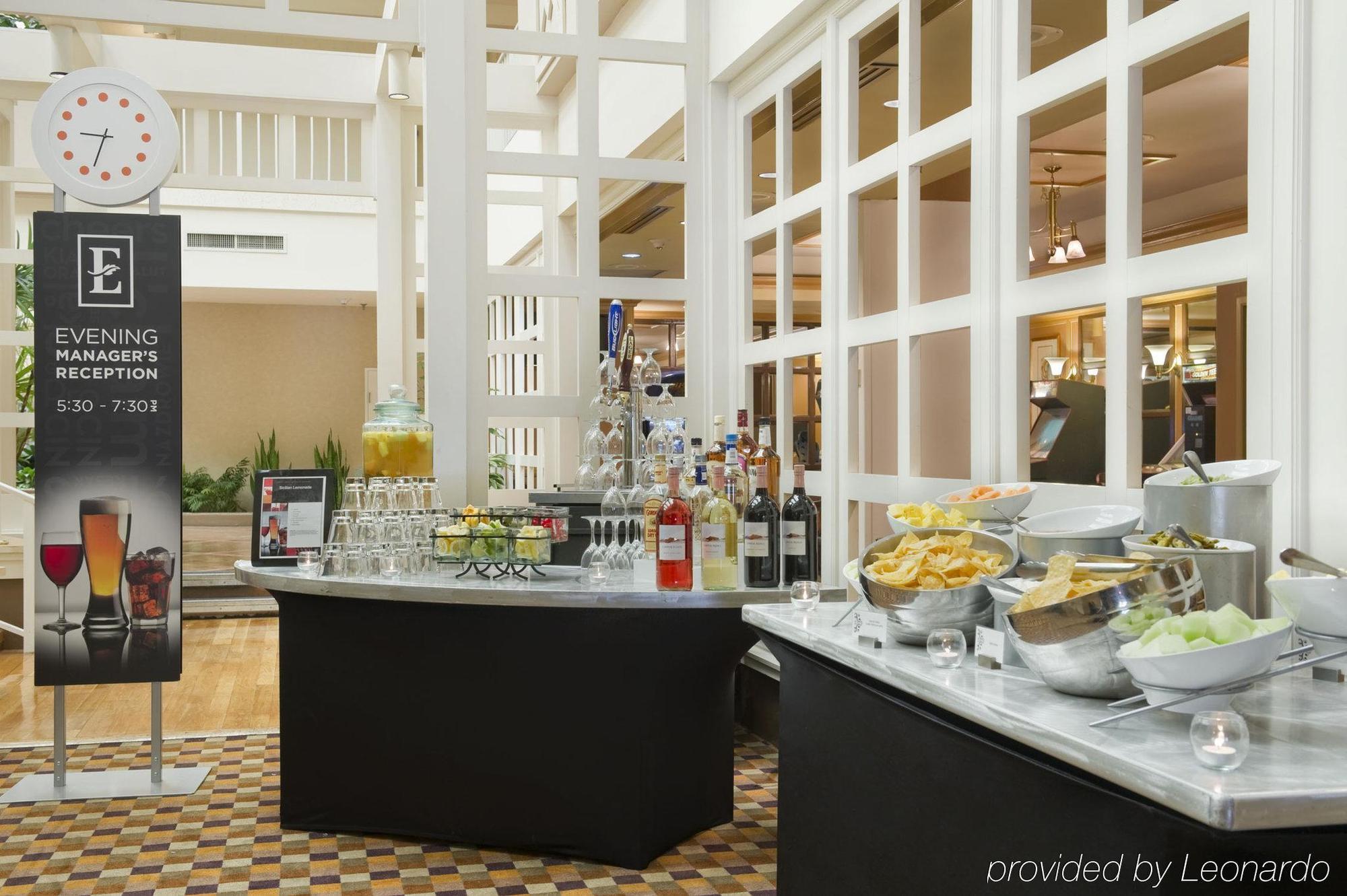 Embassy Suites By Hilton Atlanta Airport College Park Restaurant foto
